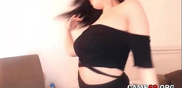 Naughty Asian Girl gets Naked on Webcam
